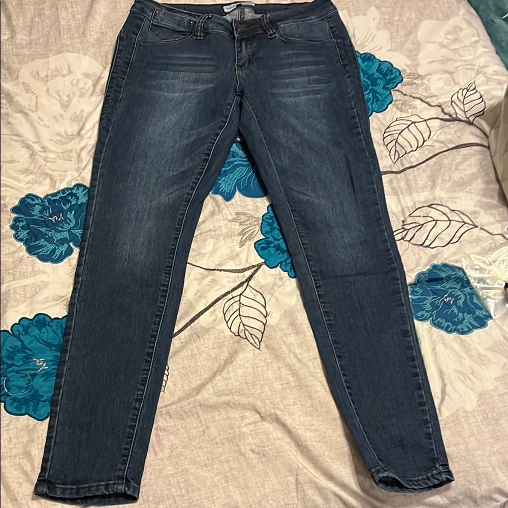 YMI Wanna Betta Butt Jeans Size 11